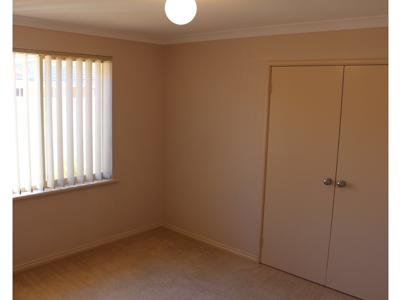 77  Montoro Drive, Port Kennedy WA 6172