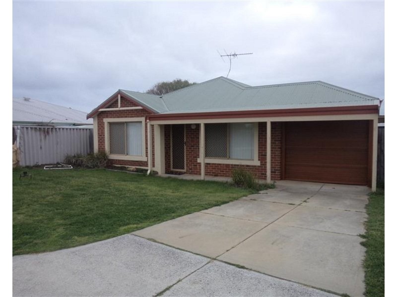 24 Lindeman Court, Waikiki WA 6169