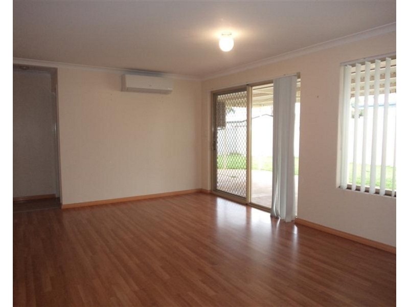 24 Lindeman Court, Waikiki WA 6169