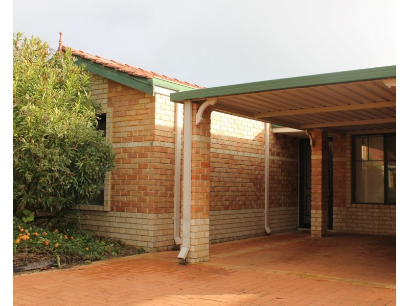 4/10 Nabberu Loop, Cooloongup WA 6168