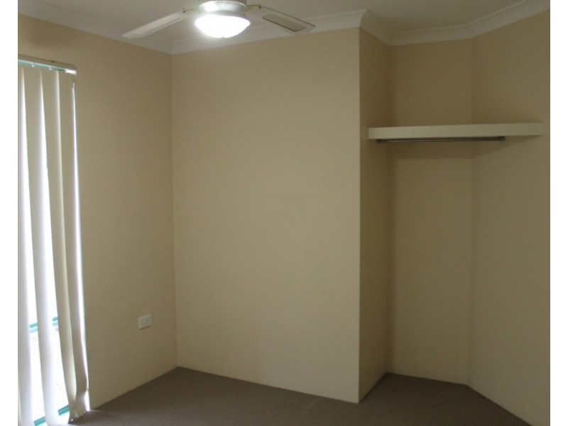 4/10 Nabberu Loop, Cooloongup WA 6168