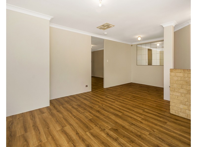 44 Rand Avenue, Waikiki WA 6169