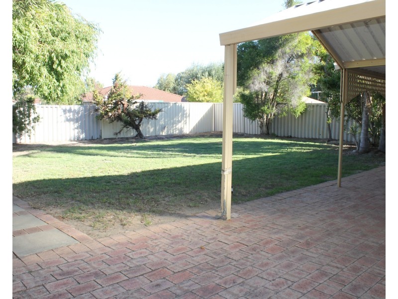 44 Rand Avenue, Waikiki WA 6169