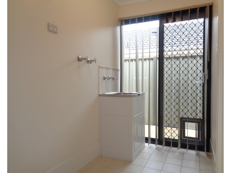 42 Kingaroy Drive, Baldivis WA 6171