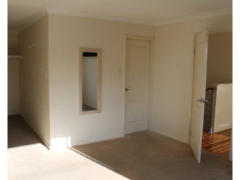 8/111 Kent Street, Rockingham WA 6168