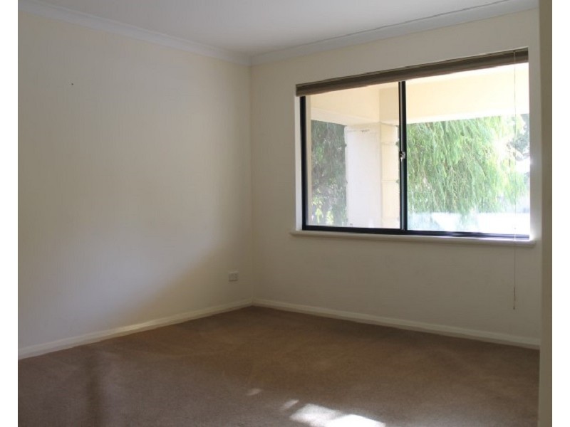 8/111 Kent Street, Rockingham WA 6168