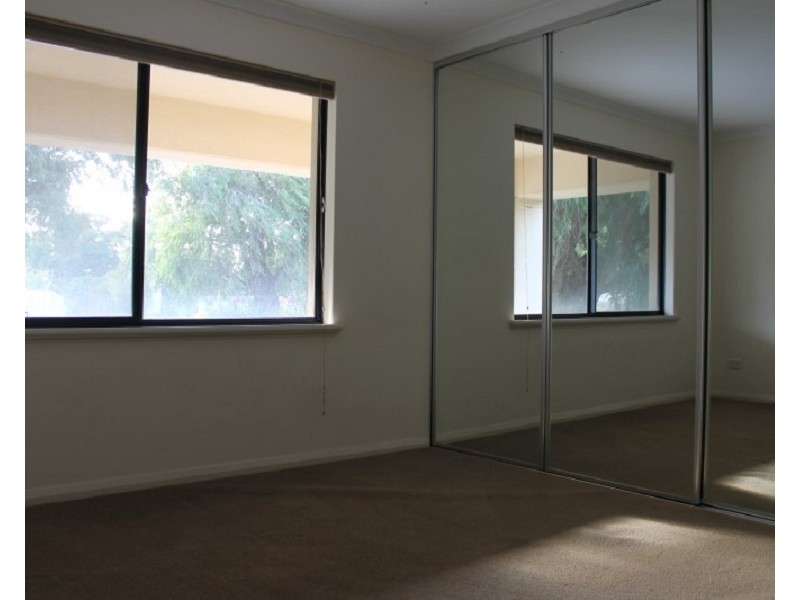 8/111 Kent Street, Rockingham WA 6168