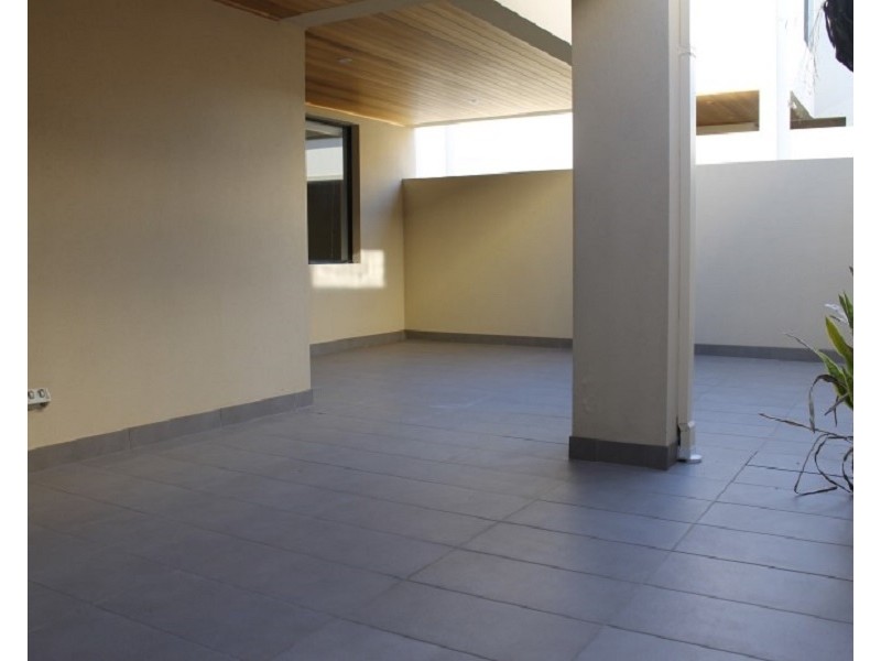 8/111 Kent Street, Rockingham WA 6168