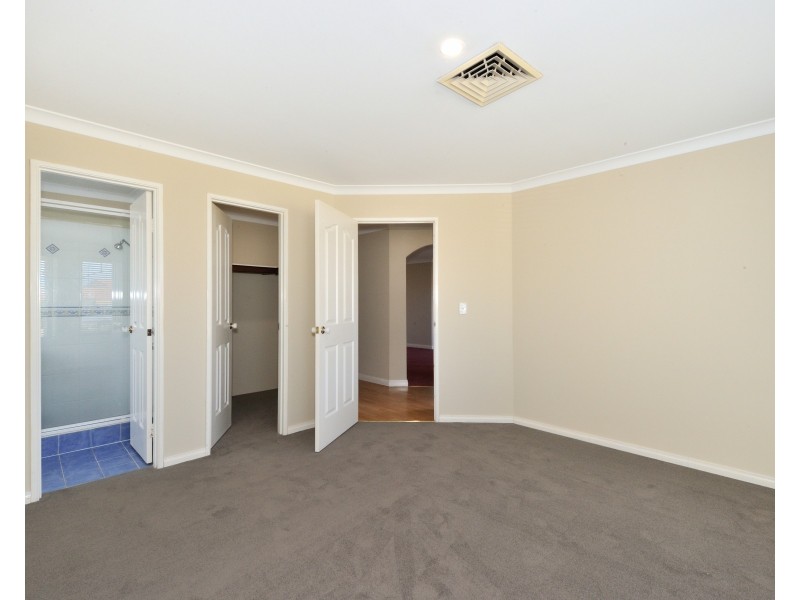29 Eiffel Crescent, Port Kennedy WA 6172