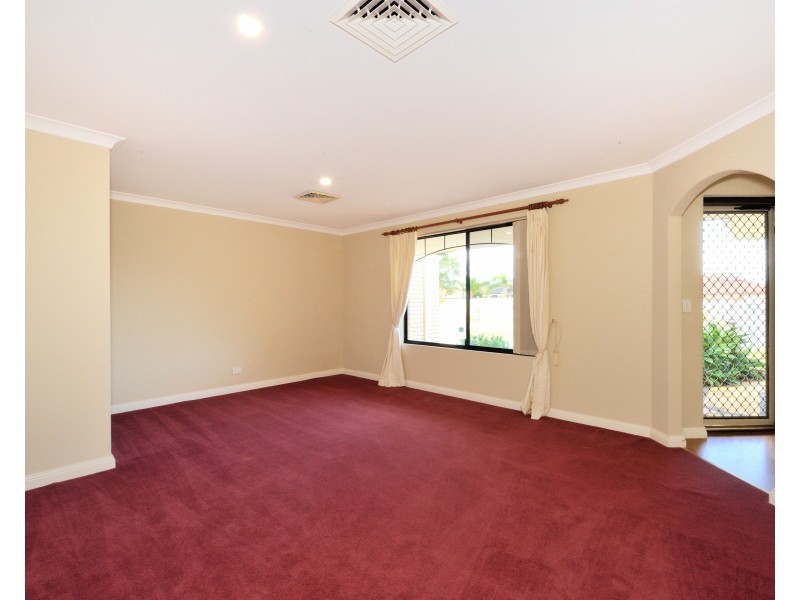 29 Eiffel Crescent, Port Kennedy WA 6172