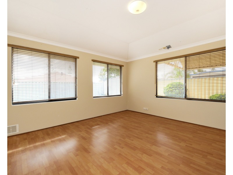 29 Eiffel Crescent, Port Kennedy WA 6172