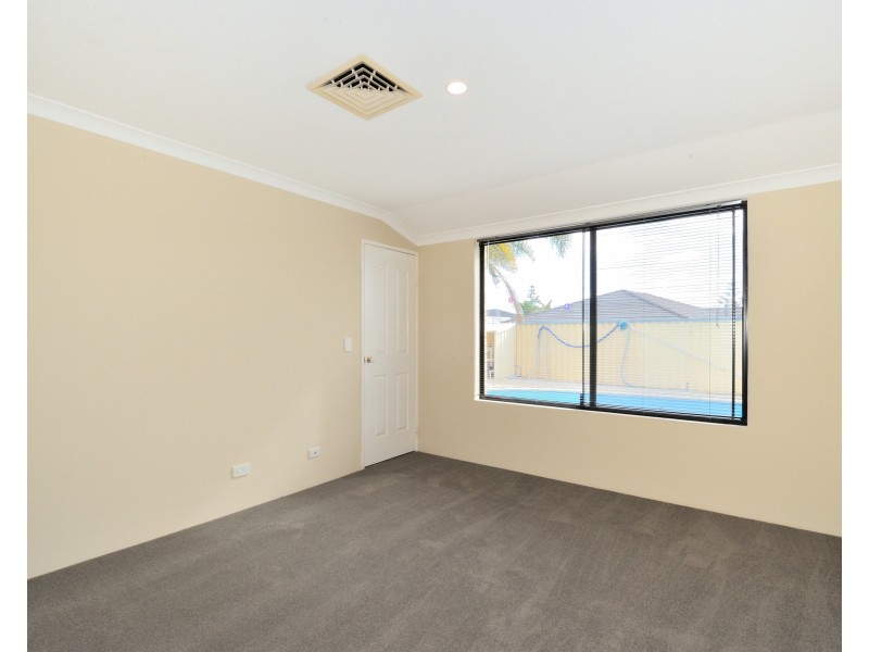 29 Eiffel Crescent, Port Kennedy WA 6172