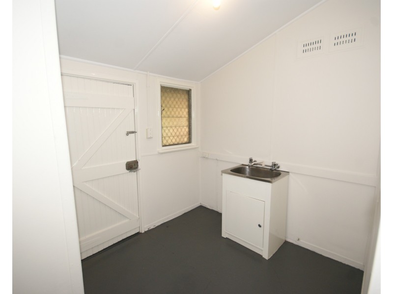 124 Medina Avenue, Medina WA 6167