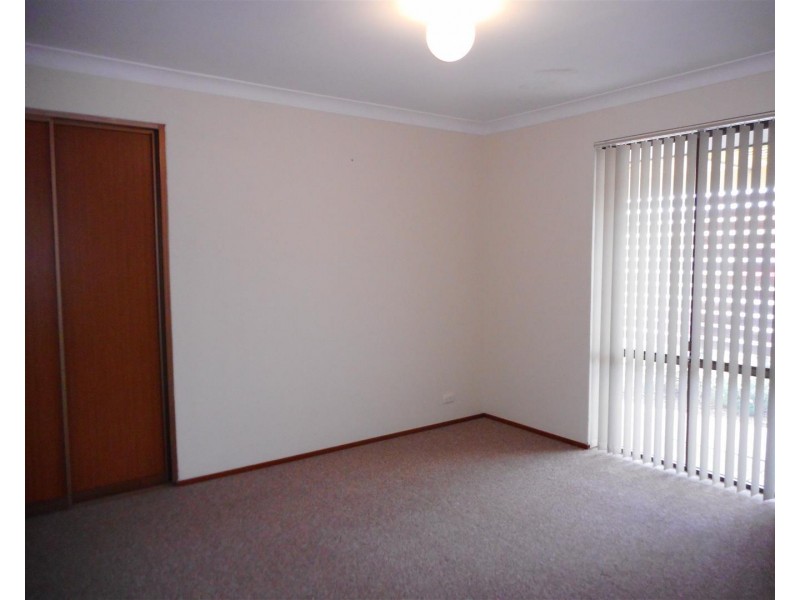 10  Markaling Close, Hillman WA 6168