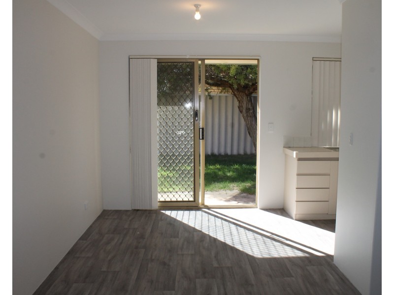 11/6 Sepia Court, Rockingham WA 6168