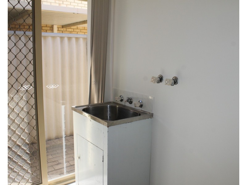 11/6 Sepia Court, Rockingham WA 6168