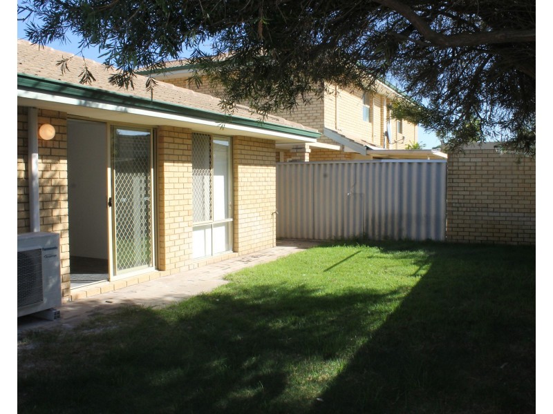 11/6 Sepia Court, Rockingham WA 6168