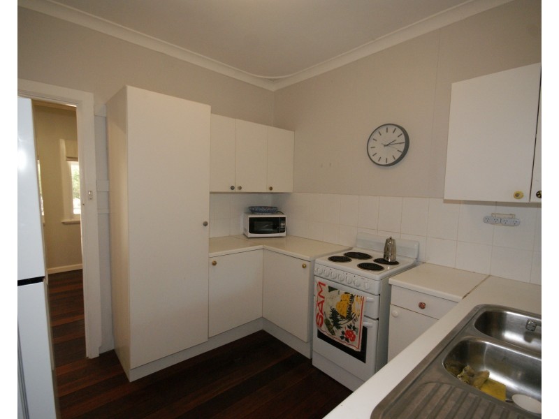 13 Fourth Avenue, Shoalwater WA 6169