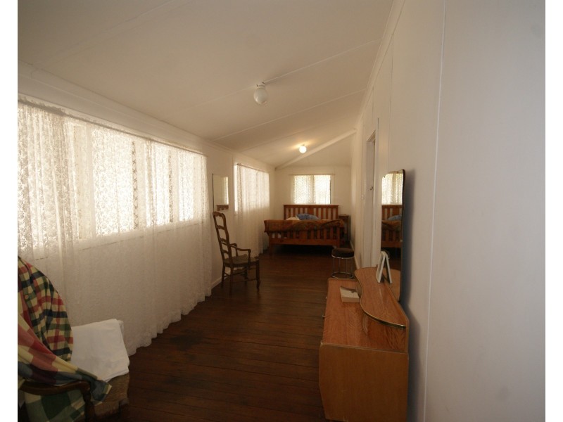 13 Fourth Avenue, Shoalwater WA 6169