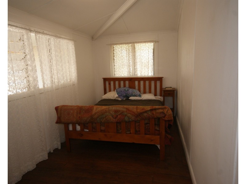 13 Fourth Avenue, Shoalwater WA 6169