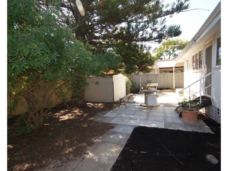 13 Fourth Avenue, Shoalwater WA 6169