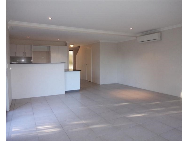 19/20 Lake Street, Rockingham WA 6168