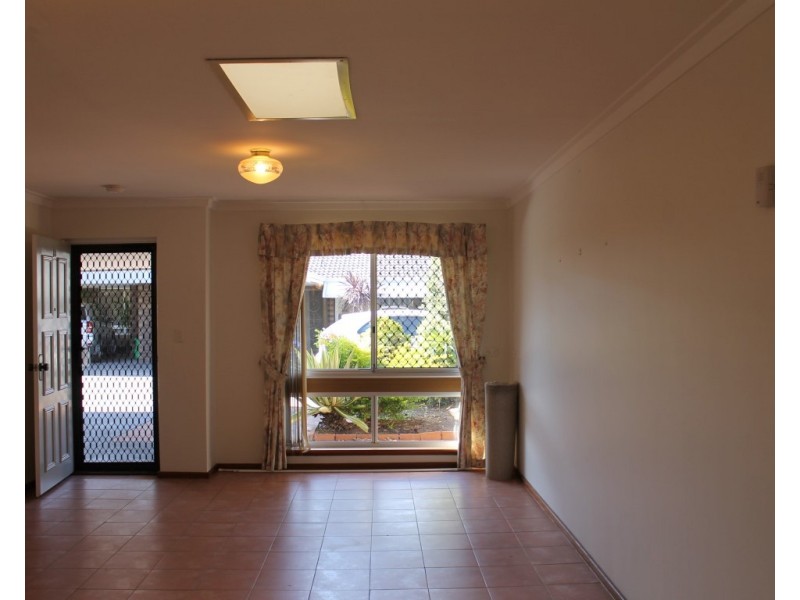 18/6 Merope Close, Rockingham WA 6168