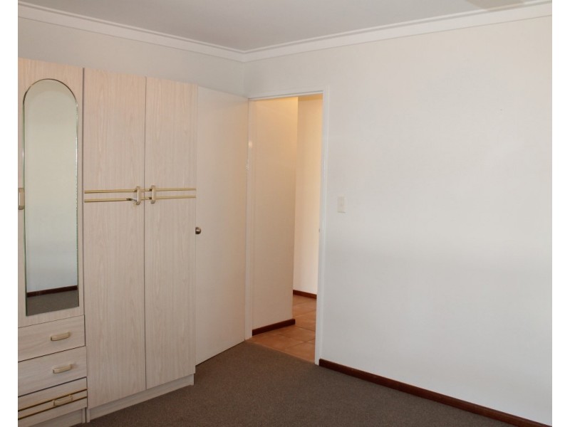 18/6 Merope Close, Rockingham WA 6168