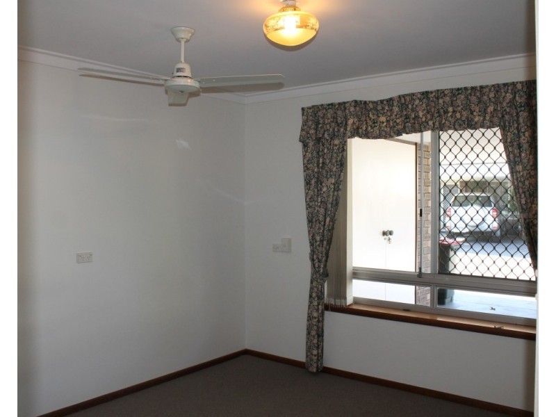 18/6 Merope Close, Rockingham WA 6168