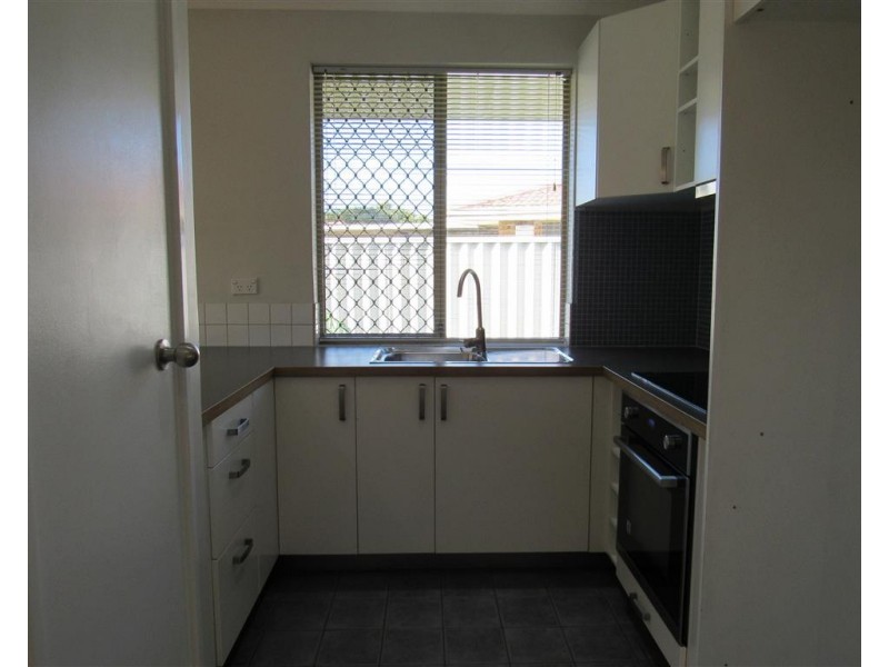 19/10 Merope Close, Rockingham WA 6168