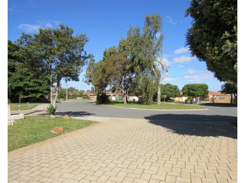 19/10 Merope Close, Rockingham WA 6168