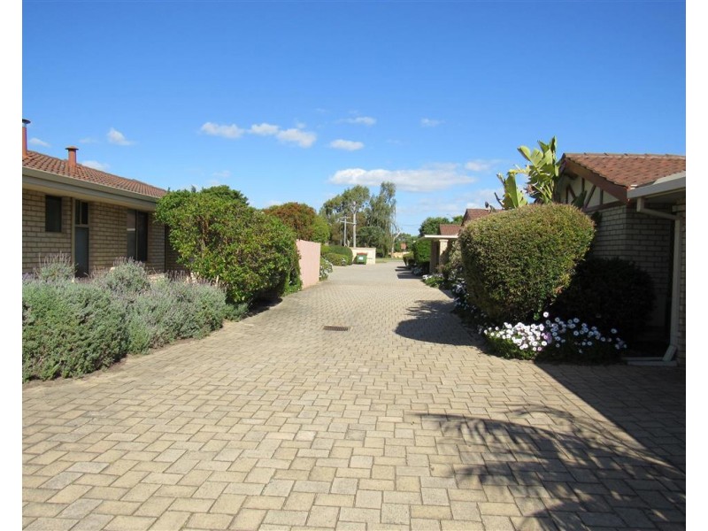 19/10 Merope Close, Rockingham WA 6168