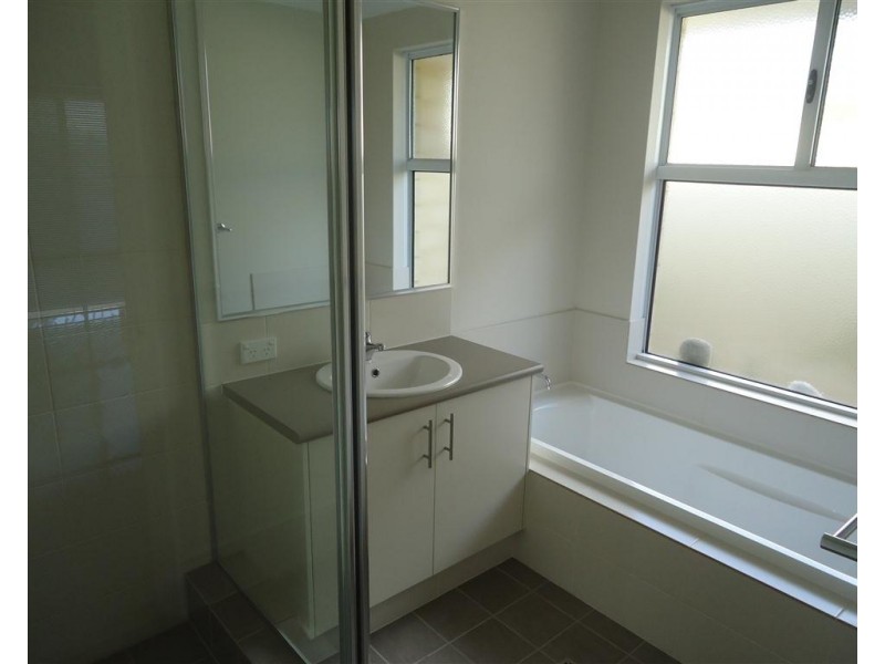 16 Johanna Way, Secret Harbour WA 6173