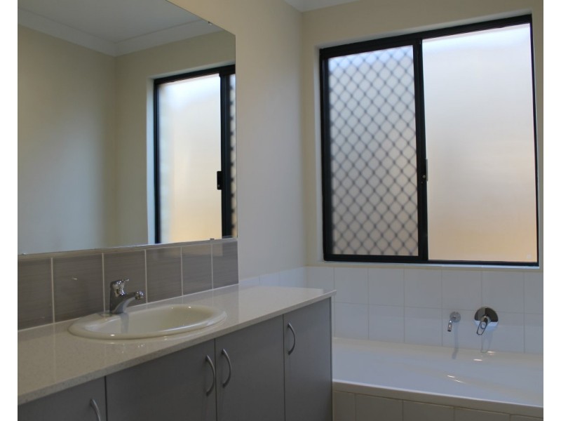 12 Epidote Vista, Wellard WA 6170