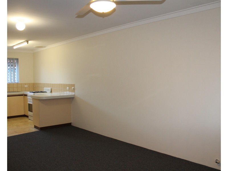 19/105 Simpson Avenue, Rockingham WA 6168