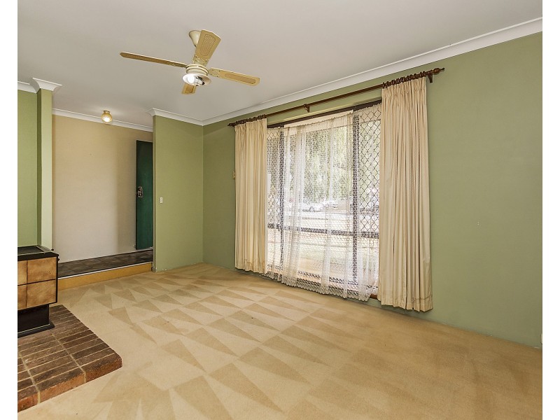 81 Georgetown Drive, Safety Bay WA 6169