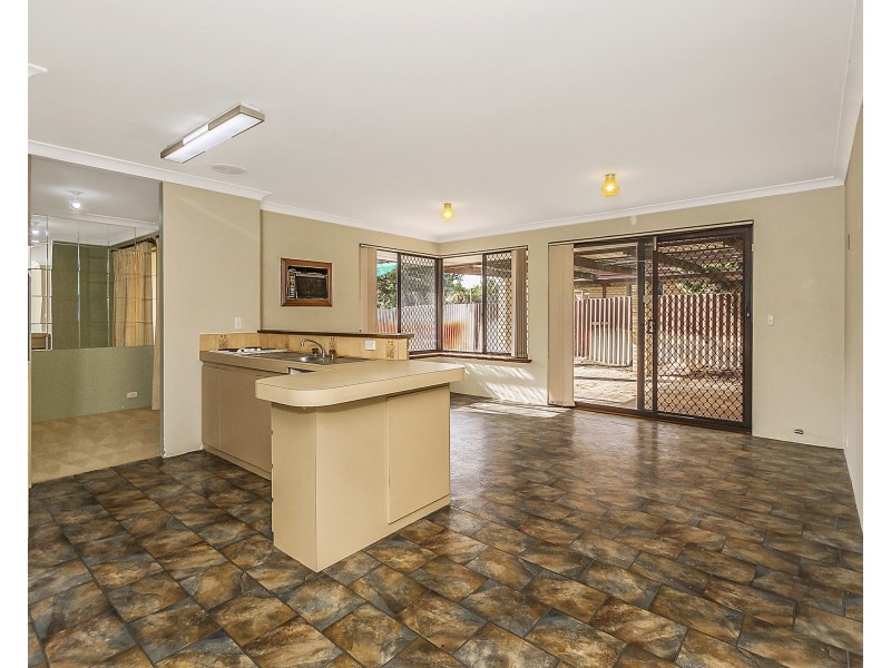 81 Georgetown Drive, Safety Bay WA 6169