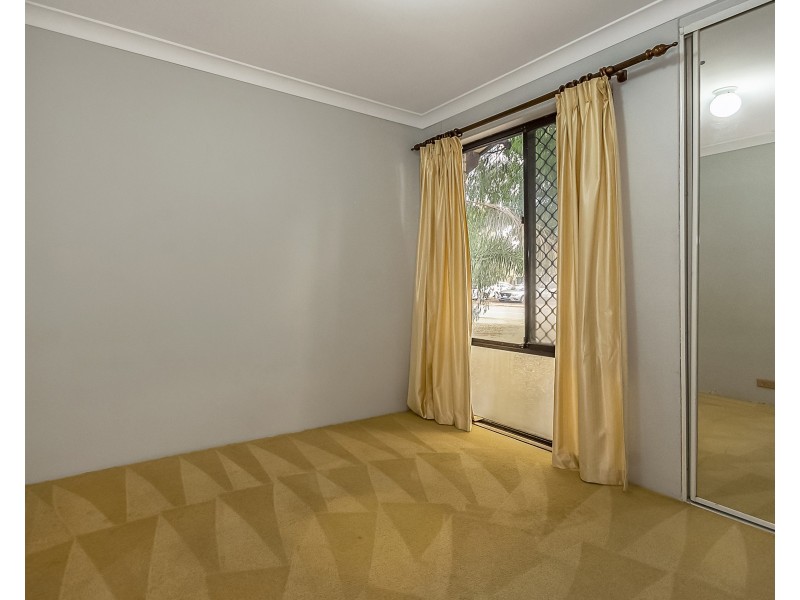 81 Georgetown Drive, Safety Bay WA 6169