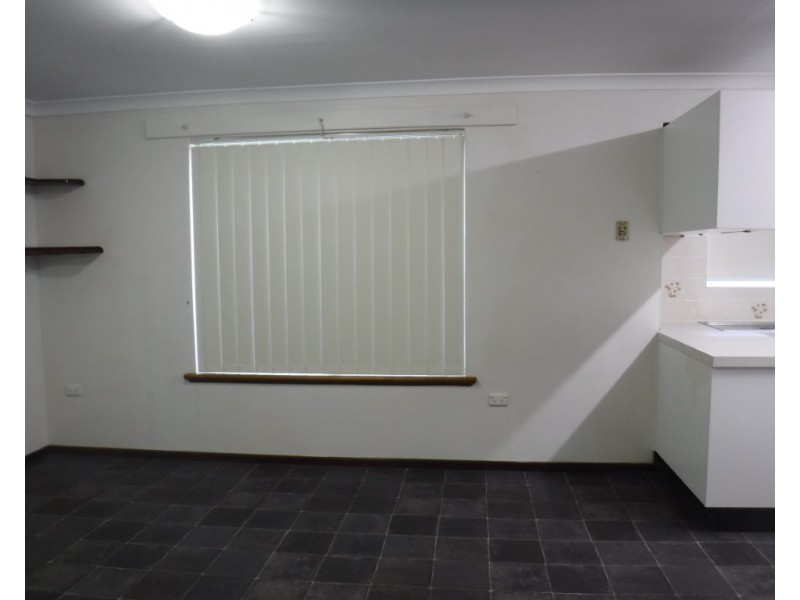 15 Millgrove Avenue, Cooloongup WA 6168