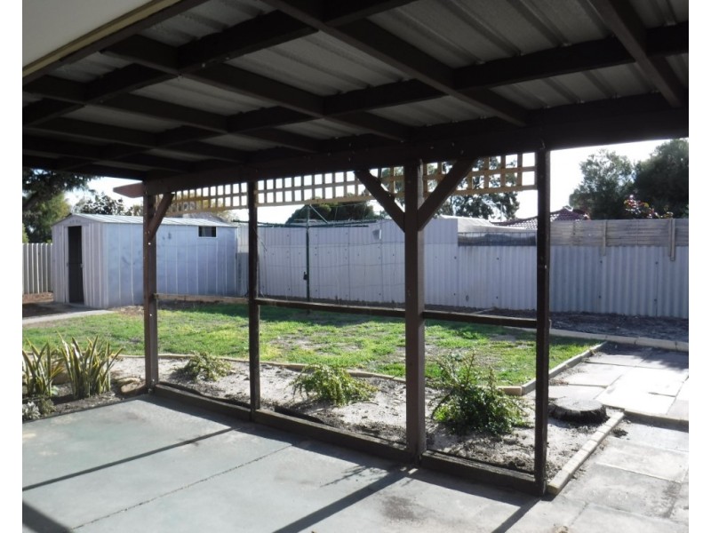 15 Millgrove Avenue, Cooloongup WA 6168