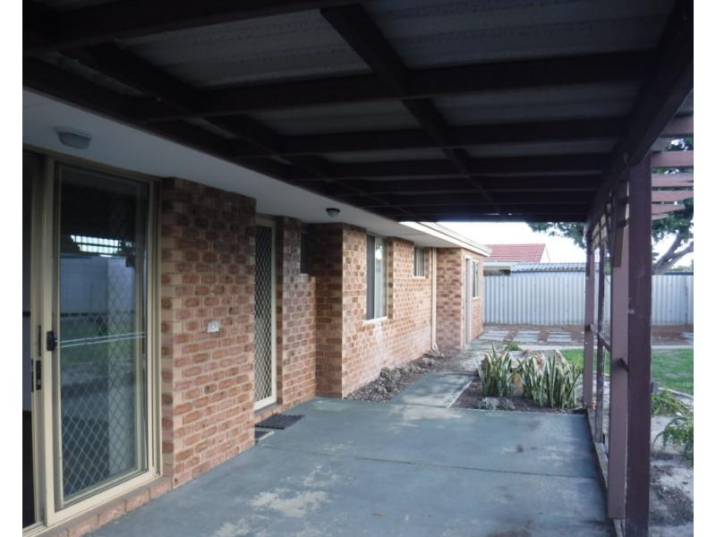 15 Millgrove Avenue, Cooloongup WA 6168