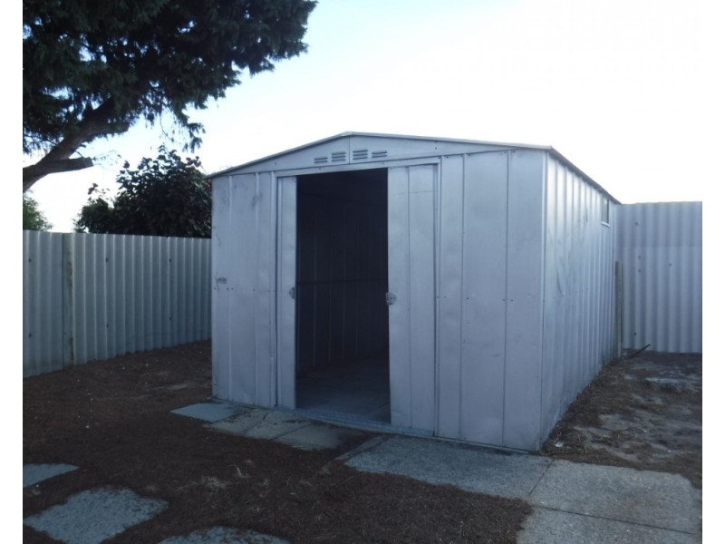 15 Millgrove Avenue, Cooloongup WA 6168
