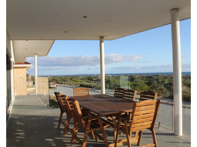 19 Turtles Bend, Secret Harbour WA 6173