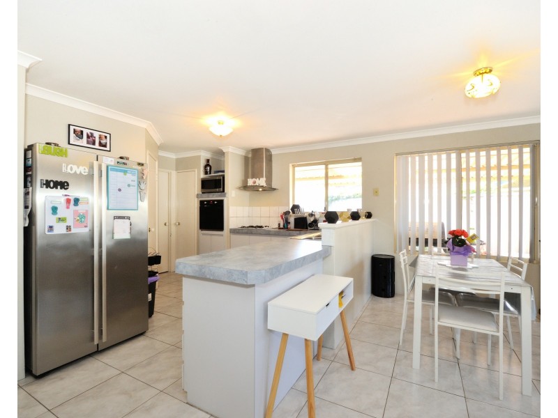 4 Raven Lane, Warnbro WA 6169