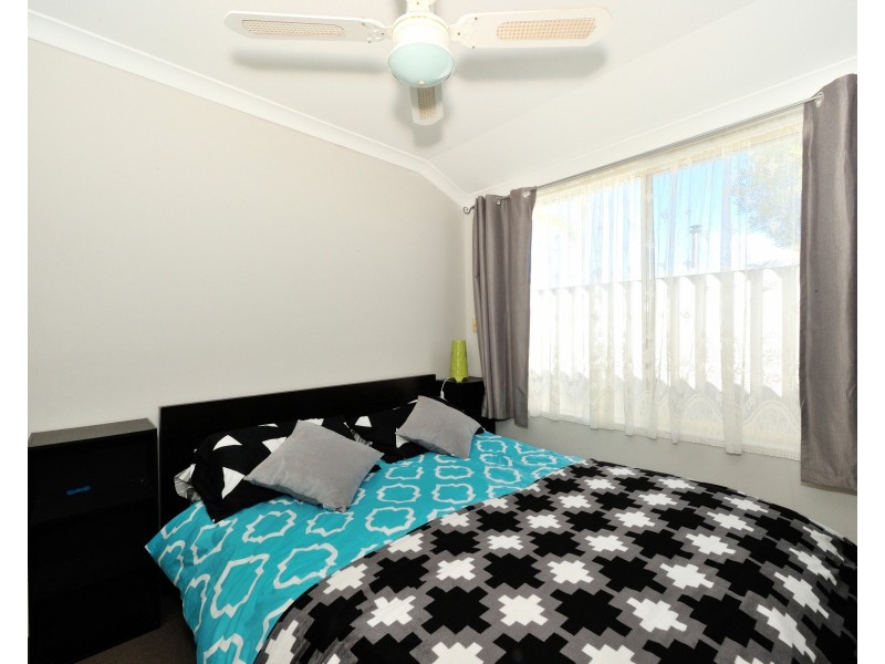 4 Raven Lane, Warnbro WA 6169