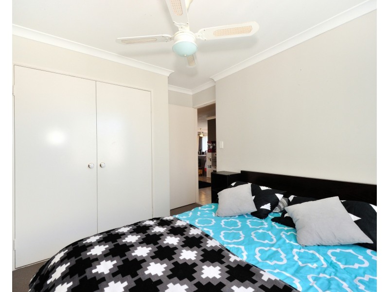4 Raven Lane, Warnbro WA 6169