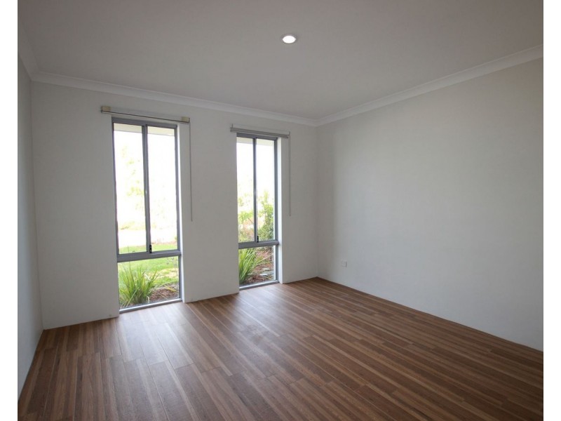 9 Elvire Grove, Golden Bay WA 6174