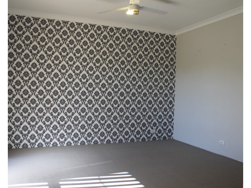8 Armistice Way, Warnbro WA 6169