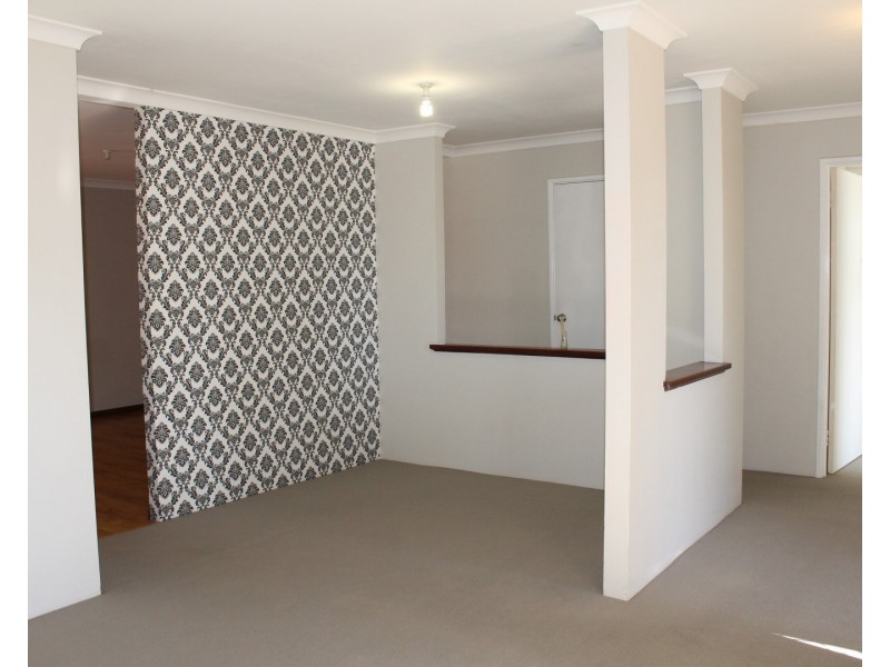 8 Armistice Way, Warnbro WA 6169