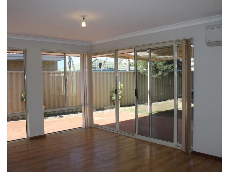 8 Armistice Way, Warnbro WA 6169